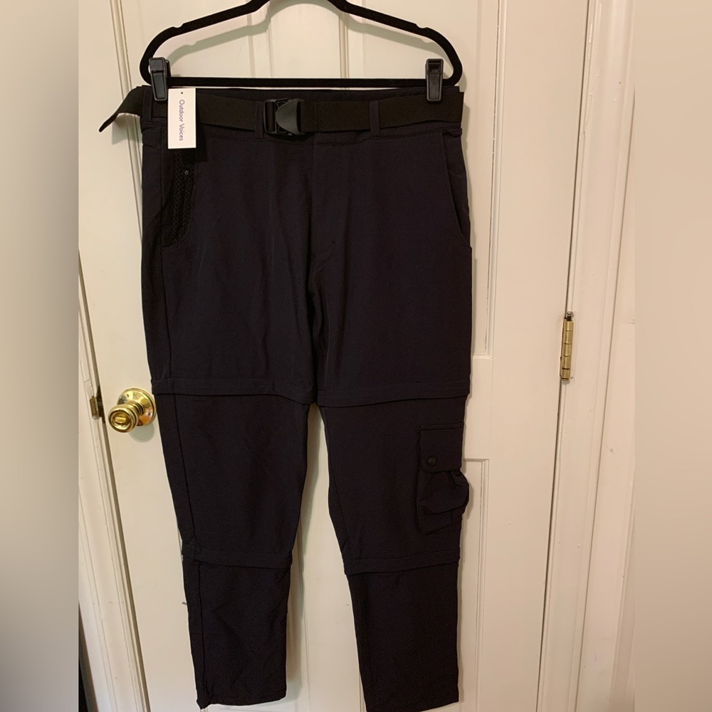 NWT gender neutral Outdoor Voices black RecTrek zip-off pants size L
